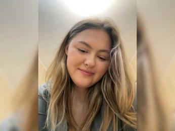 SunshineEmma webcam model stream image