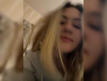 SunshineEmma webcam model stream image