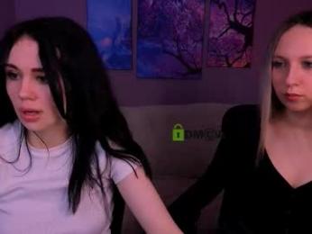 riley_sanders webcam model stream image