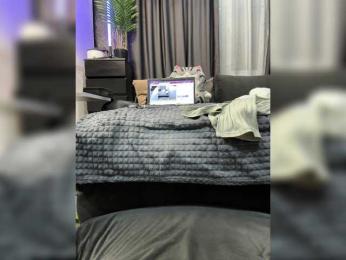 MagicMelody webcam bongacams model stream image