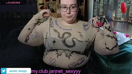 JannetPie webcam model stream image