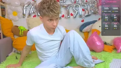 LandelRay webcam model stream image