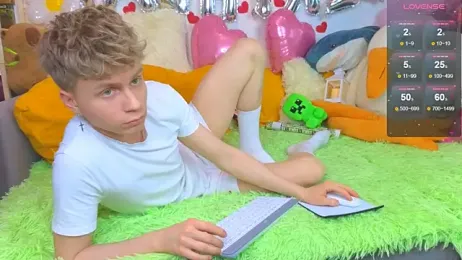 LandelRay webcam model stream image