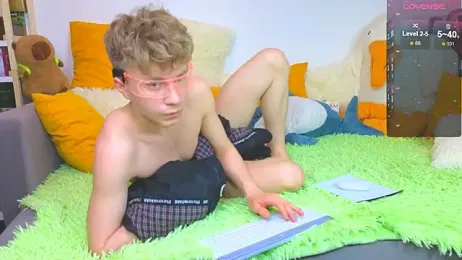 LandelRay webcam model stream image