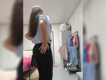 MiLAshKaA webcam model stream image