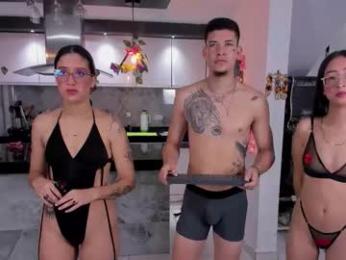 sexy_hot_friends_ webcam chaturbate model stream image