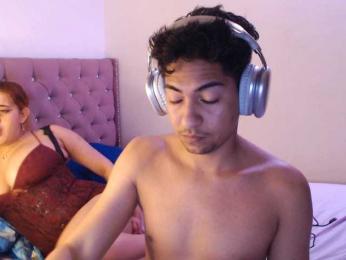 SammiAndSoffi webcam model stream image