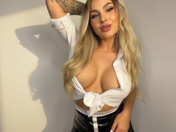 Nicole webcam model stream image
