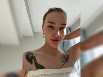 AlinnaAnnila webcam model stream image