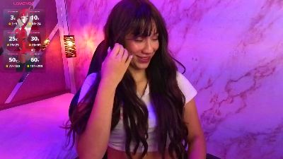 ZharaLux webcam cam4 model stream image