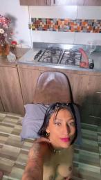 AnyLeon webcam model stream image