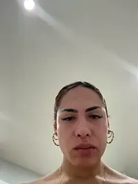 Naomi24herr webcam model stream image