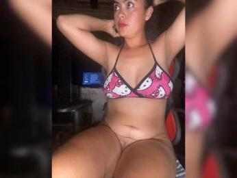 Luna-b webcam bongacams model stream image