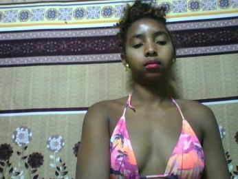 Orzia12 webcam bongacams model stream image