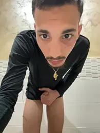 piccolo2002 webcam stripchat model stream image