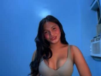 sweet_scarllet12 webcam model stream image