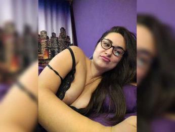 AlicaLovely webcam model stream image