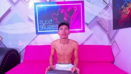 Alex_jeins_at webcam model stream image