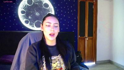 Megara_25 webcam model stream image