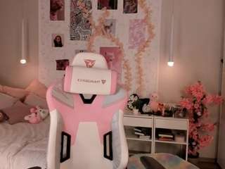 elara-vee webcam model stream image