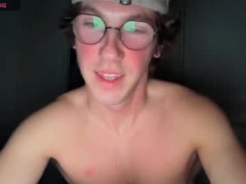 mizzo001 webcam chaturbate model stream image