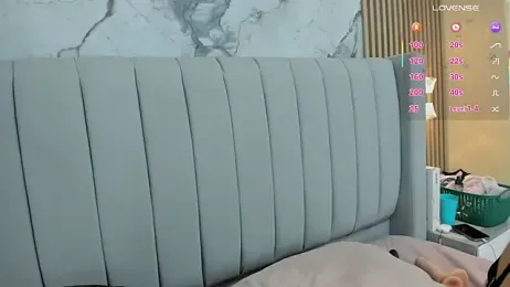 MAGIEVANS1 webcam stripchat model stream image