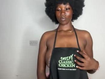 betty_fire_ webcam model stream image