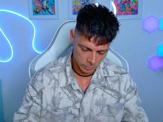 Zeb Madison webcam flirt4free model stream image