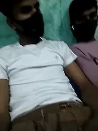 SINGLE_BOY_SITAR webcam model stream image