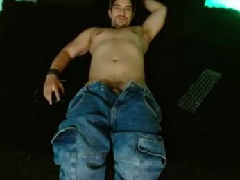 ian_davis webcam model stream image