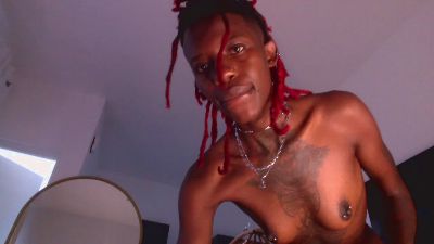 Petitebouncy webcam model stream image