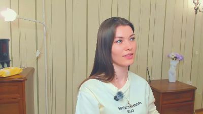 AlbertaHelley webcam model stream image