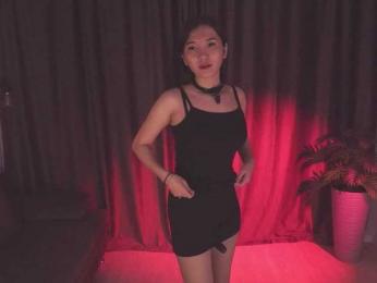 MentallyMonika webcam model stream image