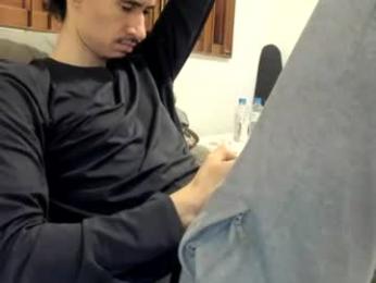 moderdelier webcam model stream image