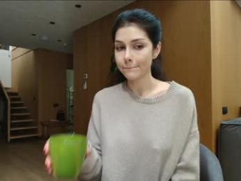 milla_bella webcam chaturbate model stream image