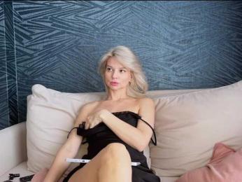 -Molly- webcam bongacams model stream image