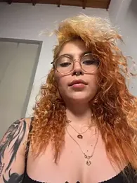 YunoRose_ webcam model stream image