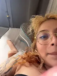 YunoRose_ webcam model stream image