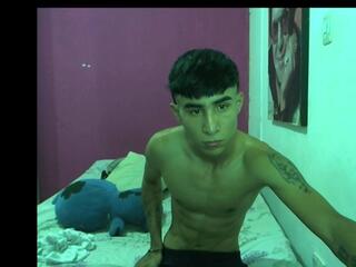 Leo Saenz webcam model stream image