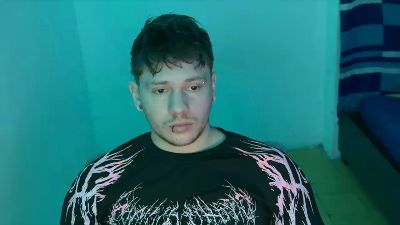 Eskolhandsome webcam model stream image