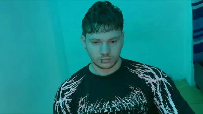 Eskolhandsome webcam model stream image