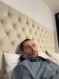 Kinkycouple142 webcam model stream image