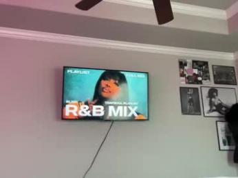 brielledaviss webcam model stream image