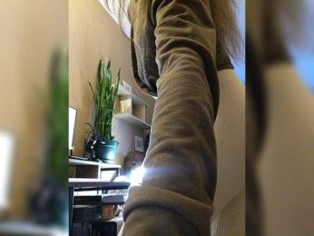 Want_me webcam model stream image