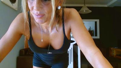 cari_guerrera webcam cam4 model stream image