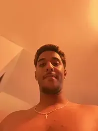 Axel_black10 webcam model stream image