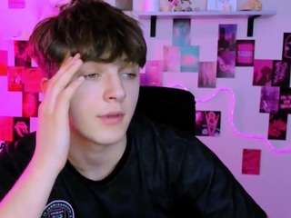 travis-wolf webcam model stream image