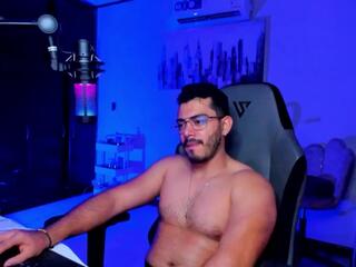 Bruno Oconer webcam flirt4free model stream image