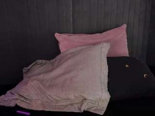 cherry-snow webcam model stream image