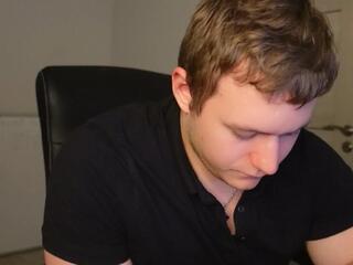 Richard Dullasのプレビュー